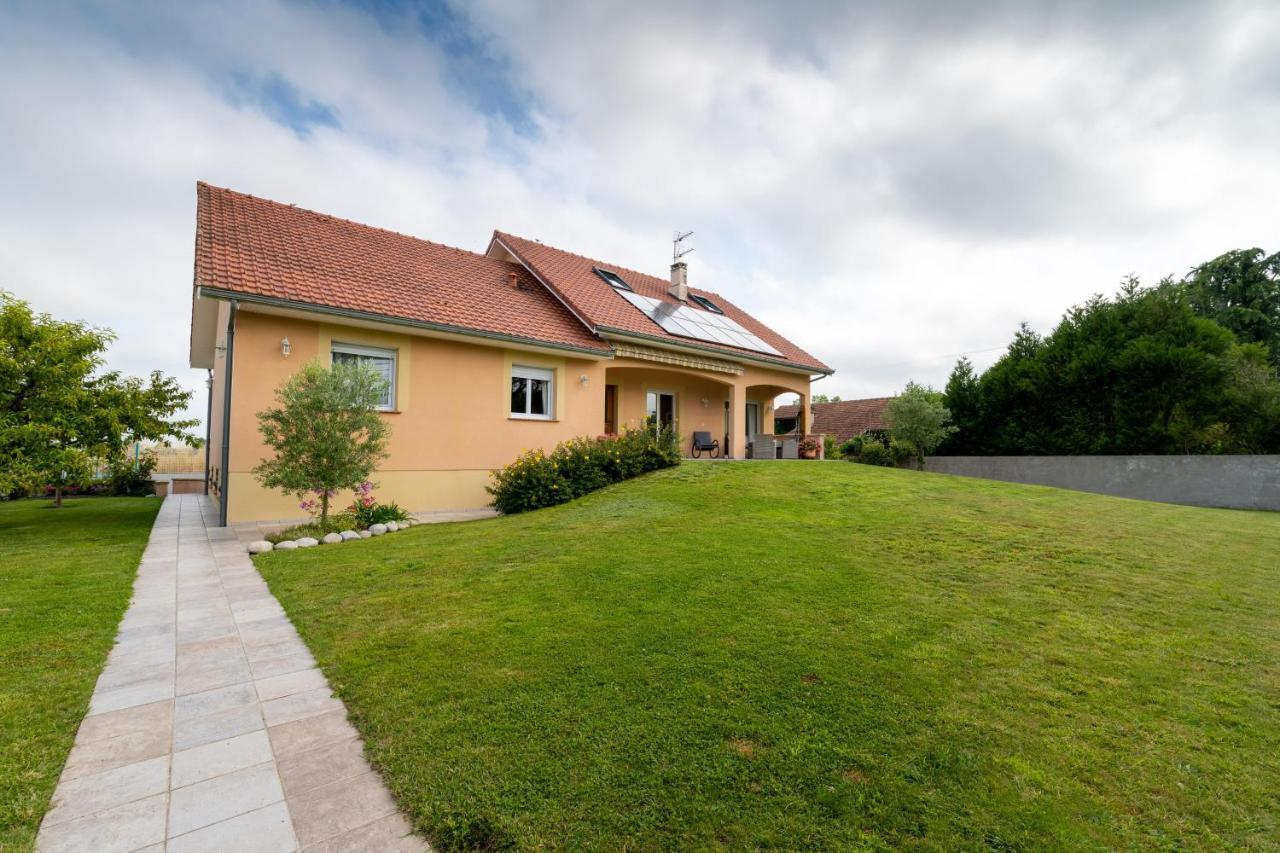 Chambre privée de 12m² dans une maison toute équipée Aureilhan  Esterno foto